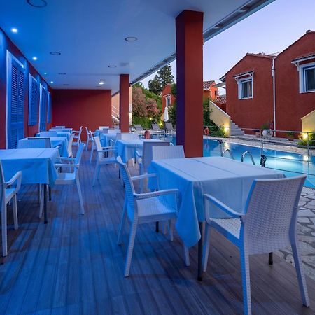 Vliho Bay Boutique Hotel Yénion Екстериор снимка