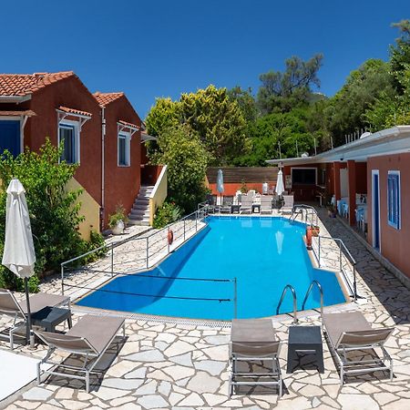 Vliho Bay Boutique Hotel Yénion Екстериор снимка