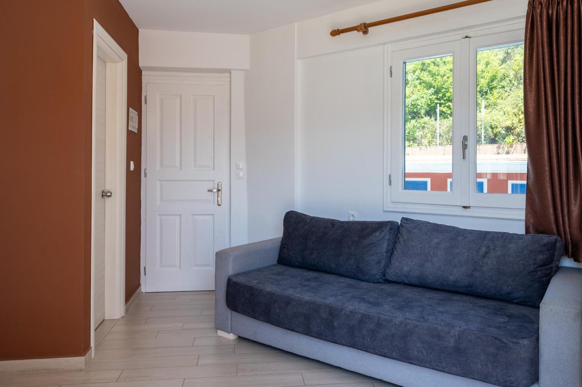 Vliho Bay Boutique Hotel Yénion Стая снимка