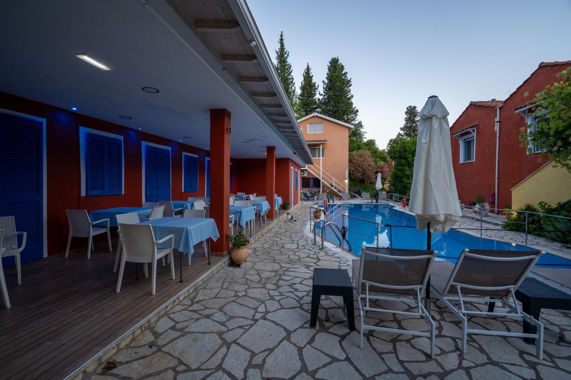 Vliho Bay Boutique Hotel Yénion Екстериор снимка