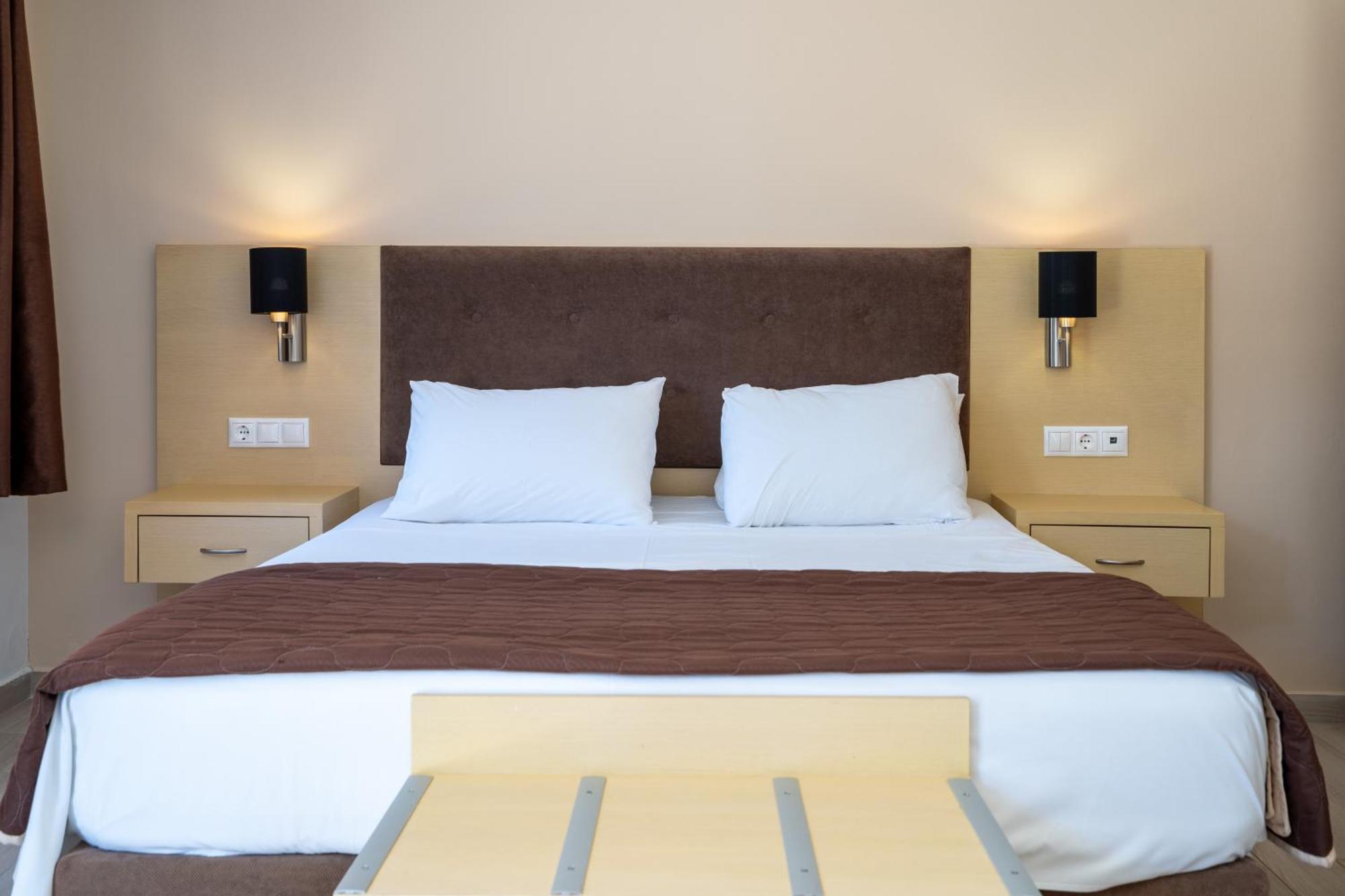 Vliho Bay Boutique Hotel Yénion Стая снимка