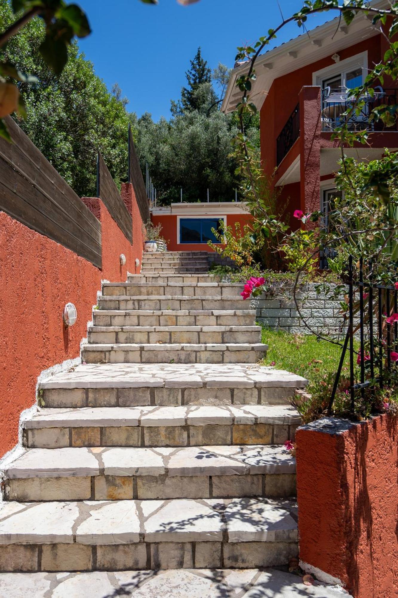 Vliho Bay Boutique Hotel Yénion Екстериор снимка