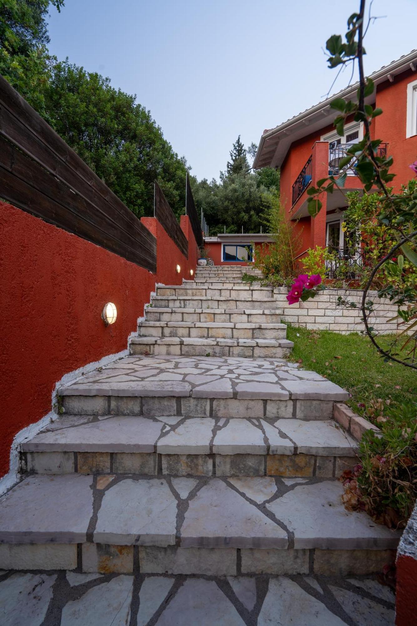 Vliho Bay Boutique Hotel Yénion Екстериор снимка
