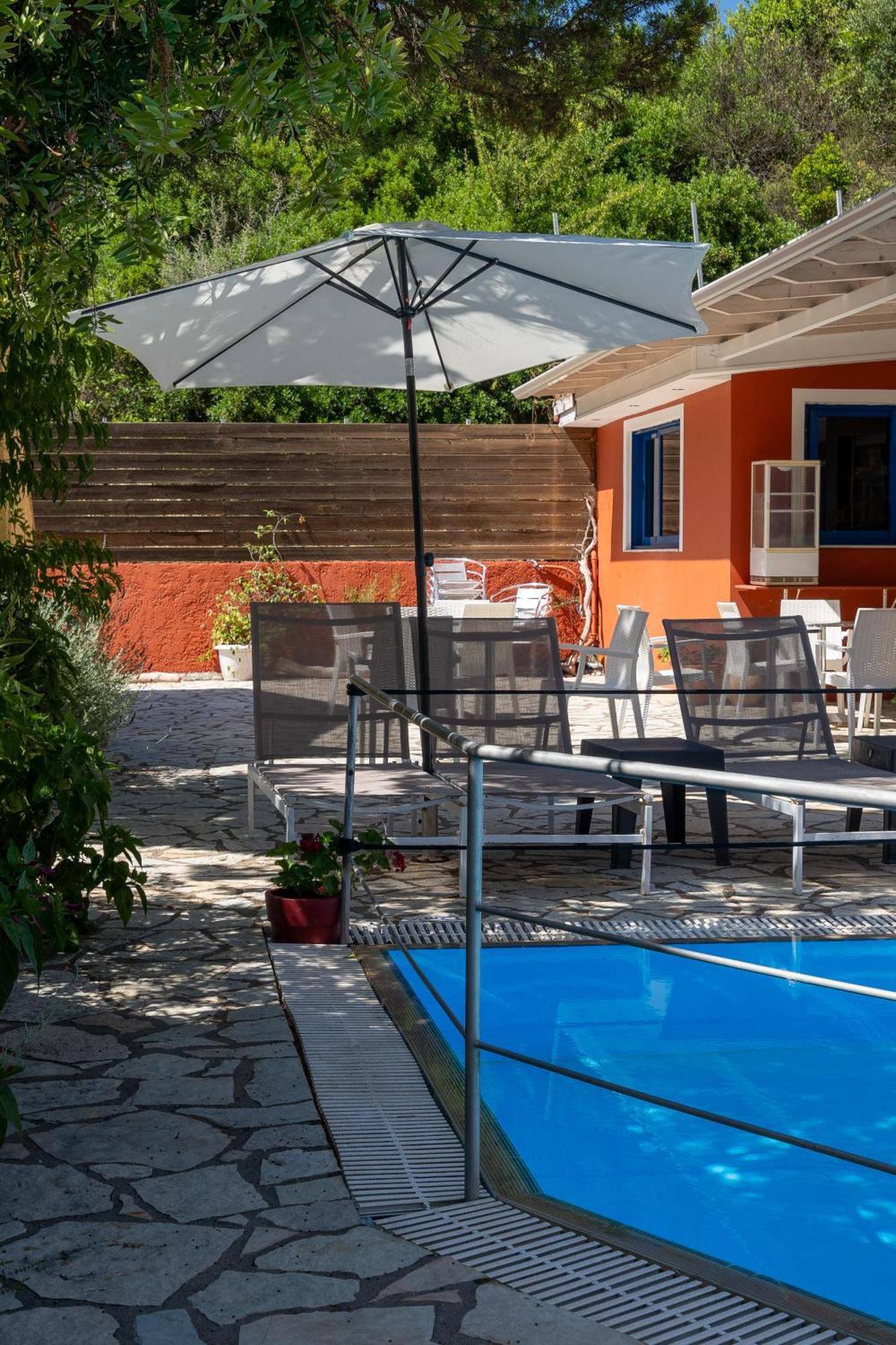 Vliho Bay Boutique Hotel Yénion Екстериор снимка