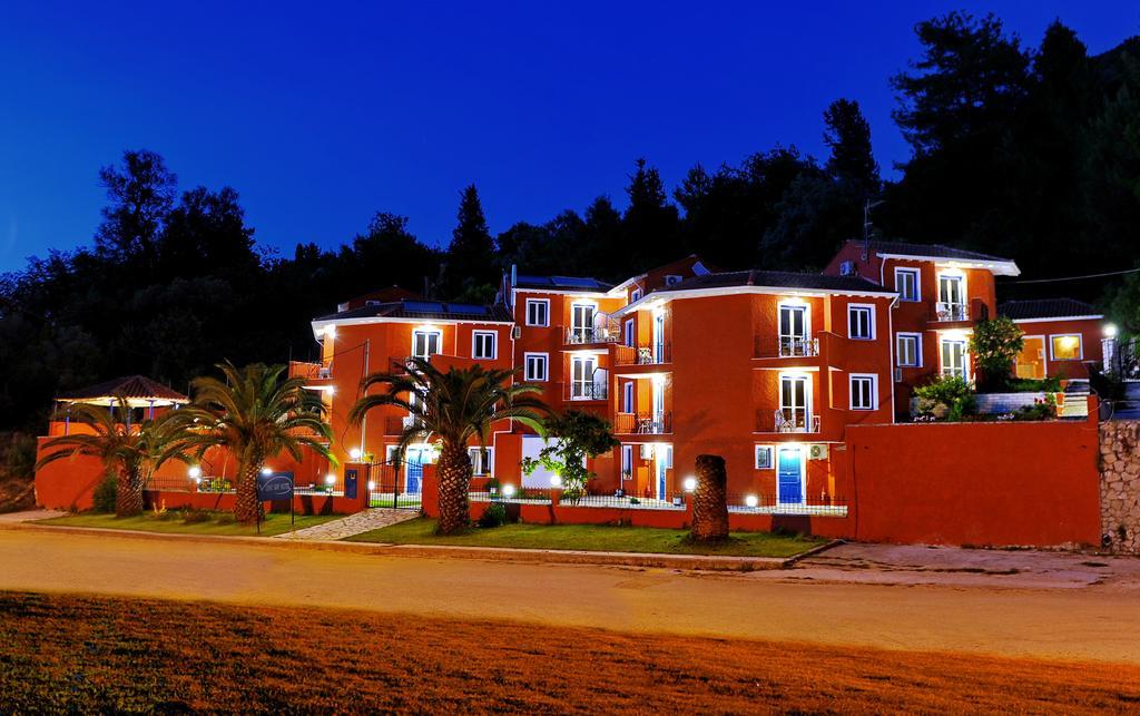 Vliho Bay Boutique Hotel Yénion Екстериор снимка
