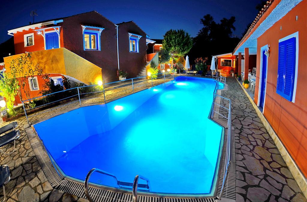 Vliho Bay Boutique Hotel Yénion Екстериор снимка