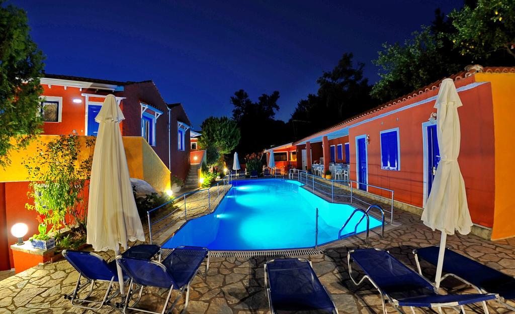 Vliho Bay Boutique Hotel Yénion Екстериор снимка