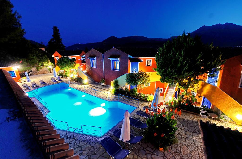 Vliho Bay Boutique Hotel Yénion Екстериор снимка