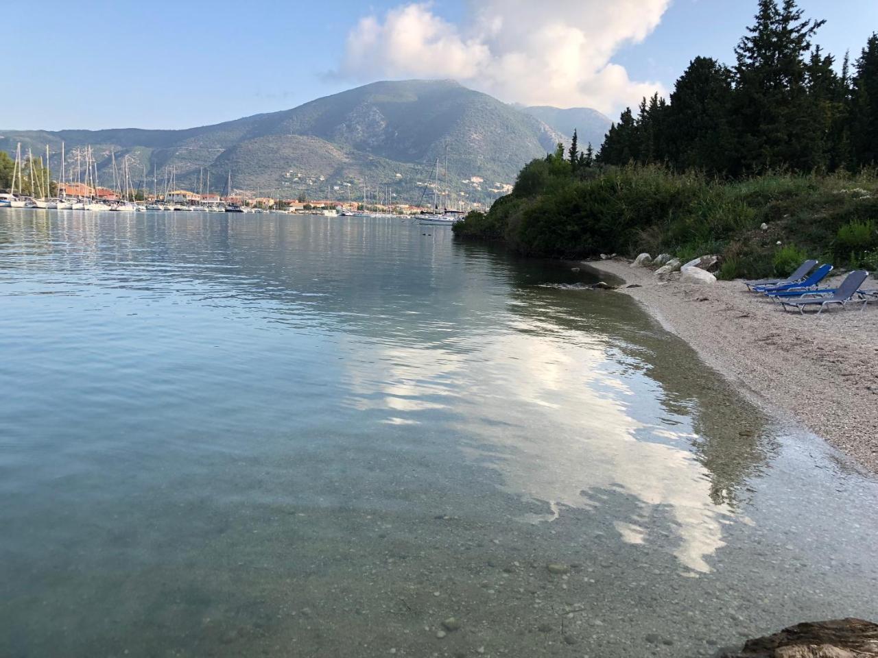 Vliho Bay Boutique Hotel Yénion Екстериор снимка