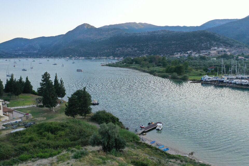 Vliho Bay Boutique Hotel Yénion Екстериор снимка